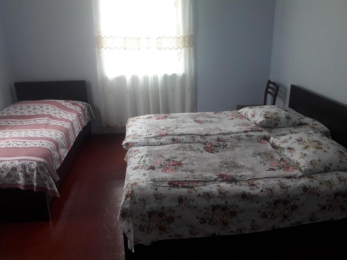 Joni Guest House Batumi Exterior photo